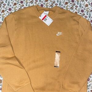Men’s crewneck NWT!